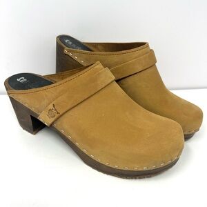 Stylish Tan Mules by Sanita